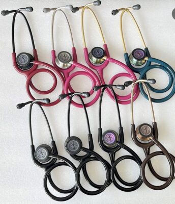 Ống nghe Hippocrates vs Littmann: Cái nhìn toàn diện